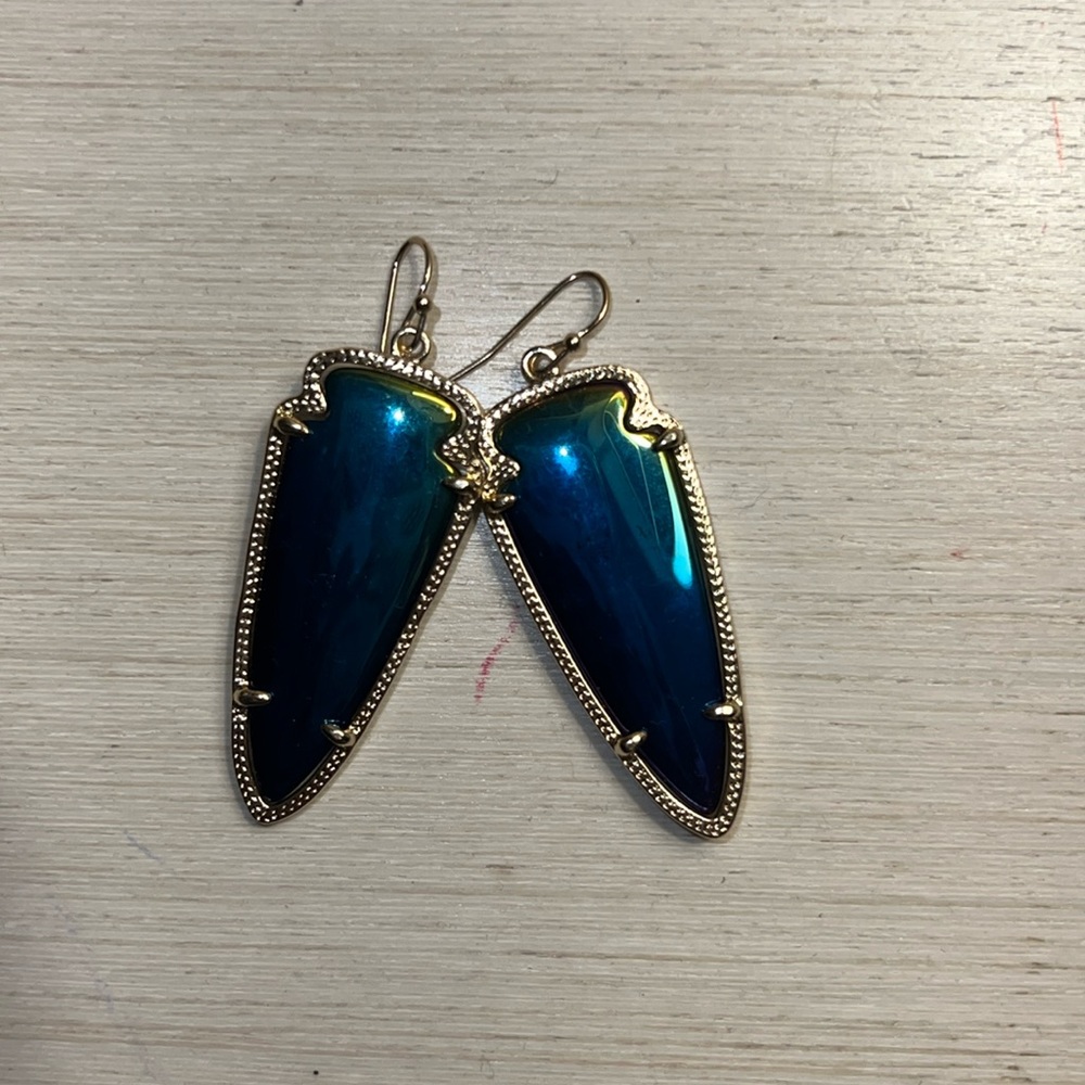 Kendra Scott earrings